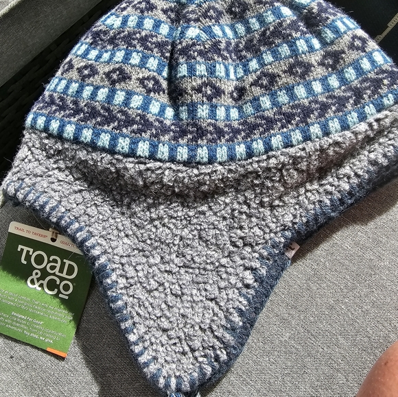 Toad & Co beanie stocking cap hat - Picture 3 of 3